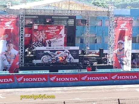 P_20160214_095637_wm.jpg image